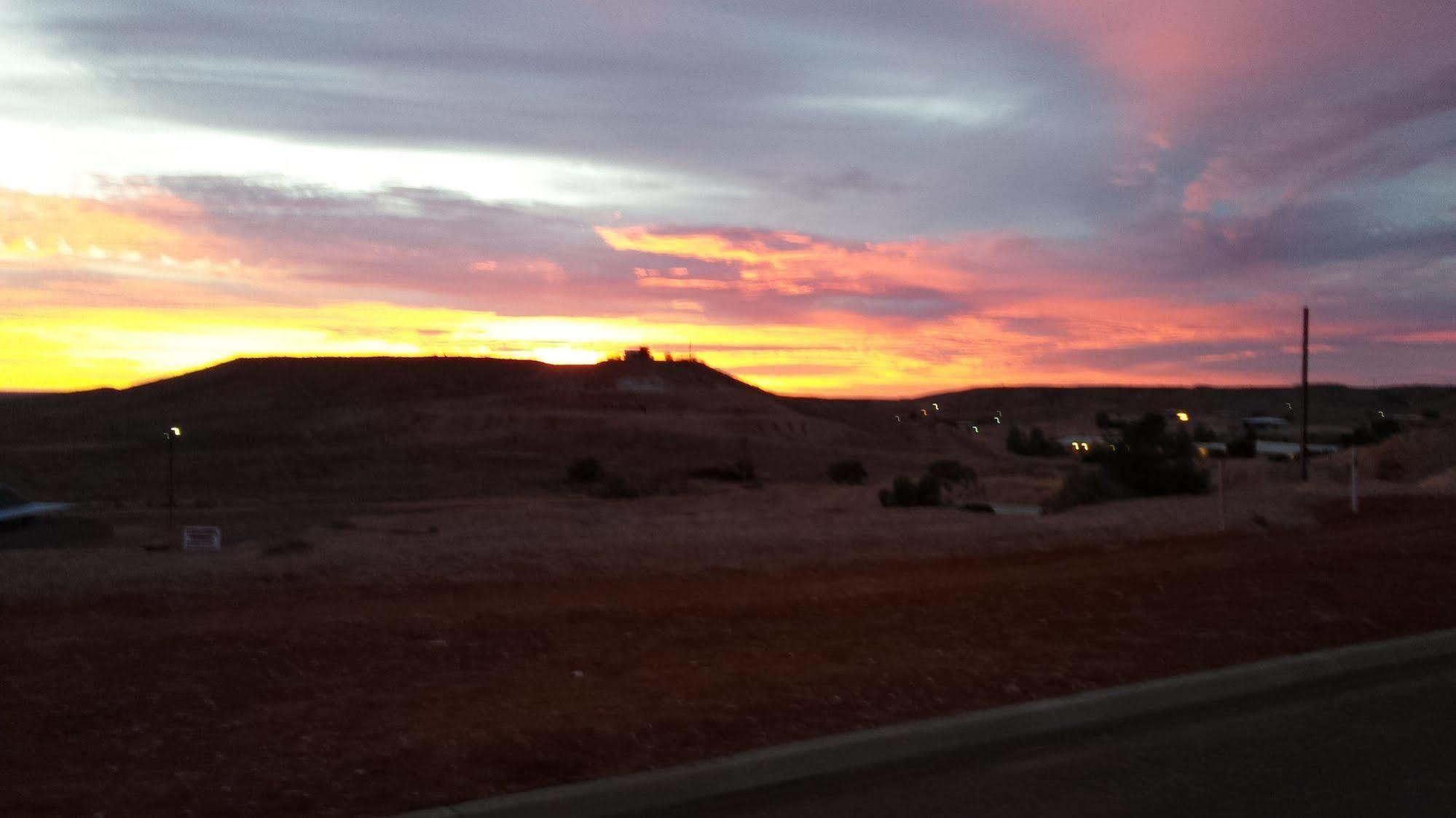 Desert View Apartments Coober Pedy Exteriér fotografie